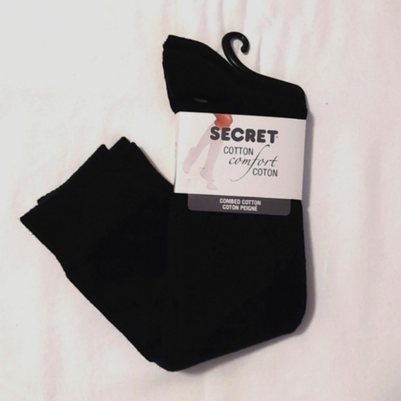 SECRET Women's 2 Pack Black Knee Socks NWT Size 6-10 Shoe Size - Picture 1 of 4